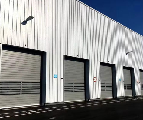 الباب المتعرج الذي يتم التحكم به بواسطة PLC مع سرعة 0.8m / s سرعة فتح وإغلاق مخصصة