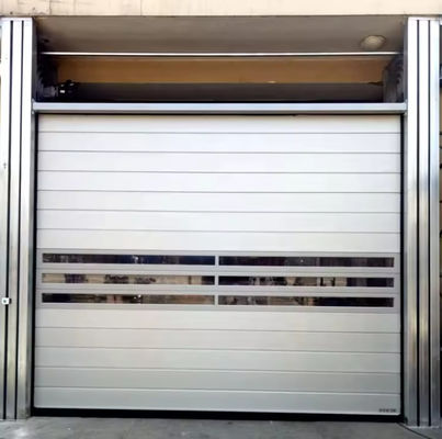 سرعة الباب المتعرج مع 0.8m/s فتح 0.75KW محرك الطاقة جهاز الاستشعار الضوئي الكهربائي نظام السلامة