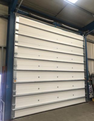 أبواب قسم صناعية لمحطة إطفاء بقفل أمان عالي وأبواب قطاعية مع تشكيل أوتوماتيكي وإصدار طوارئ لمصدات الحريق الدوارة المصدرين