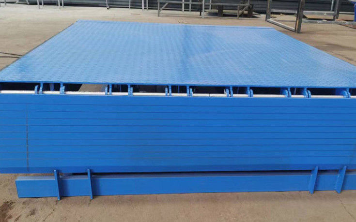 ورشة عمل أوتوماتيكي رصيف لوحة رصيف أبواب مستويات 25000-40000LBS تصميم آمن مصدر الطاقة الهيدروليكية مخصصة