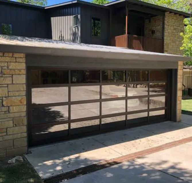 الصلبة للماء الدرجة 3 الزجاج الشفاف المقاومة للرياح ممتازة الصناعية العلوية صلبة قسمية باب المرآب مع يدوي أو تلقائي